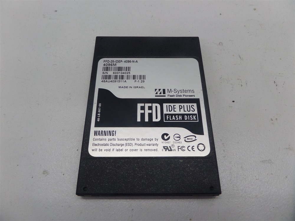 M-Systems FFD IDE Plus Flash Disk 4096M FFD-25-IDEP-4096-N-A