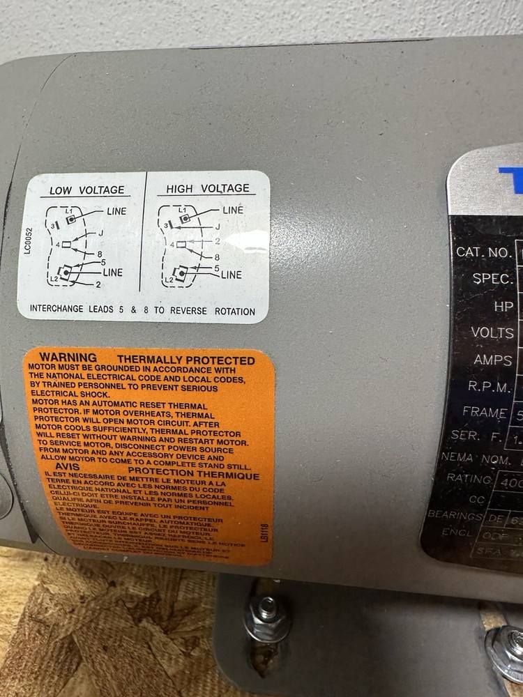 Thomas Oil-Less Piston Air Compressor, Model TA-4172