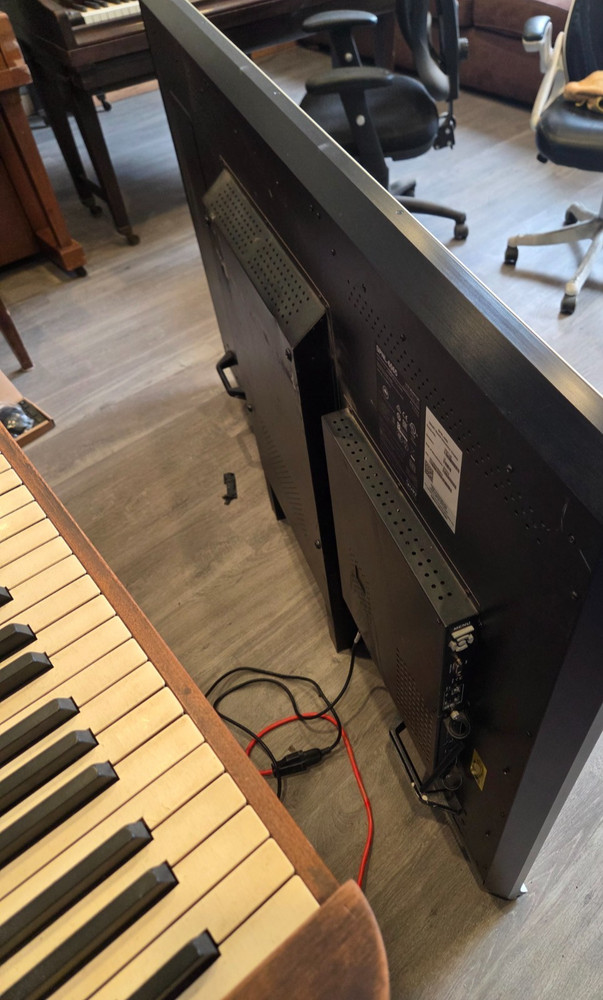 SMART Board SPNL6065 65" 4k Touchscreen Interactive Whiteboard Built in WiFi