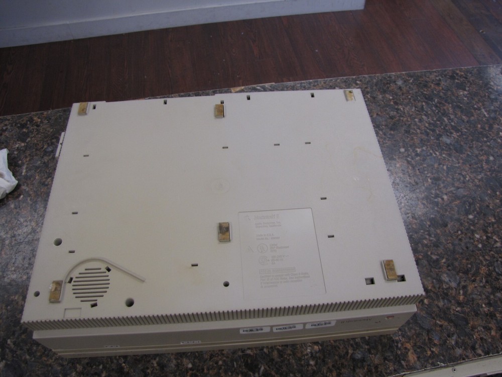 Vintage Apple Macintosh II M5000 Empty Case Only - HB15