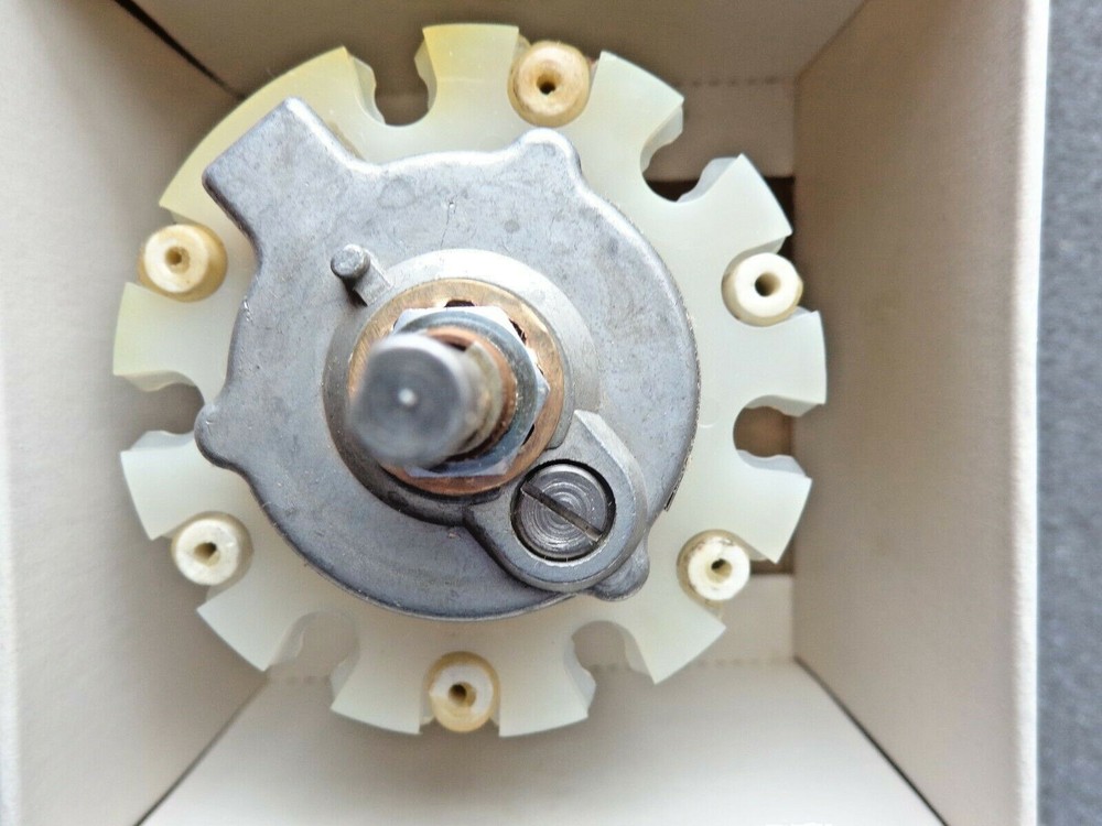 LEED & NORTHRUP 5930-996-4335 NT ROTARY SWITCH