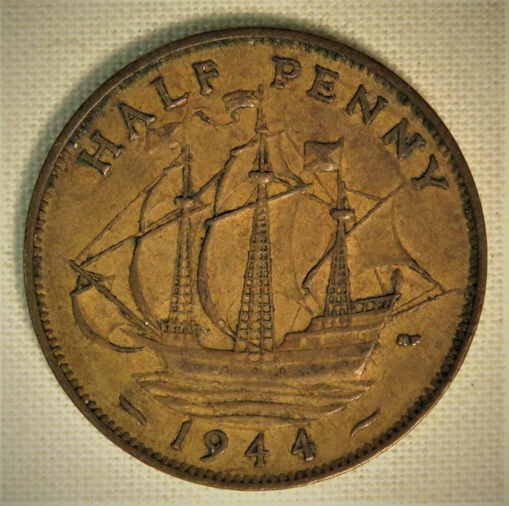 1944 Great Britain Half Penny (228)