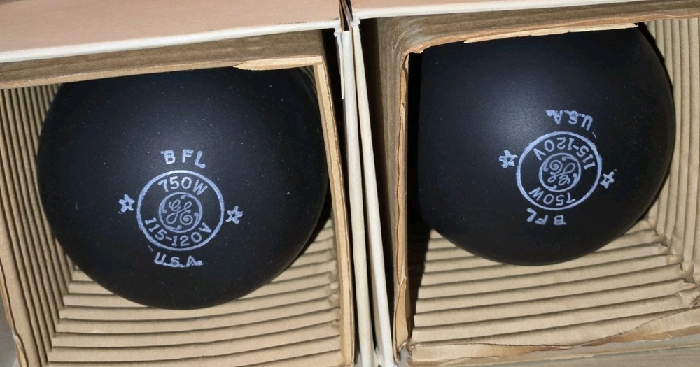 PAIR NOS GE BFL/BFK PROJECTION LAMPS