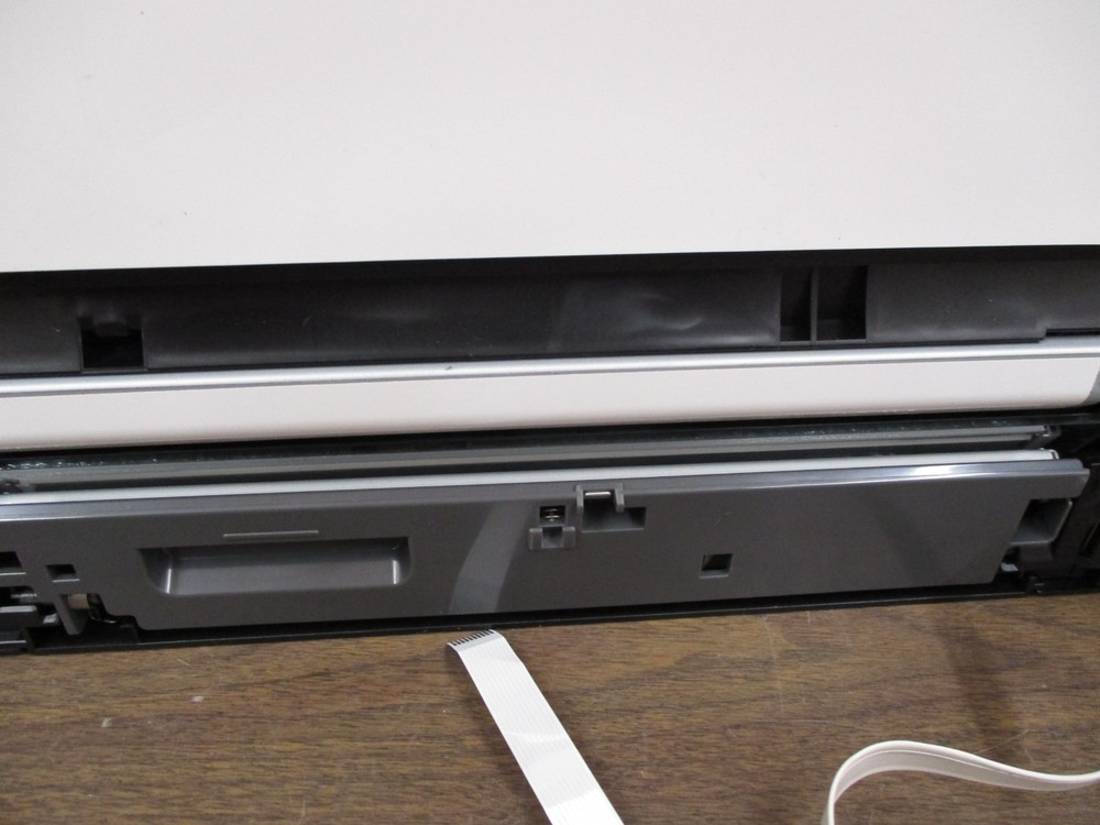 Brother MFC-L2750DW Document Feeder