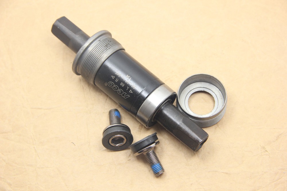 Bicycle Bottom Bracket 68 x 134mm Square Taper