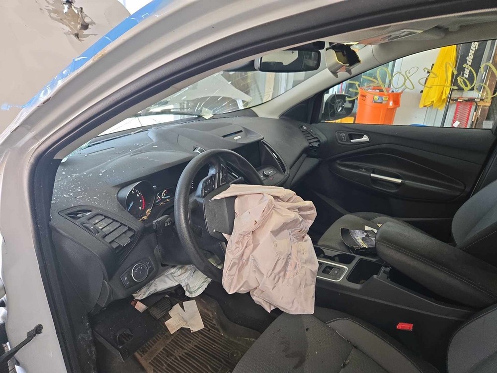 Used A/C Selector Switch fits: 2018 Ford Escape front automatic temperature cont