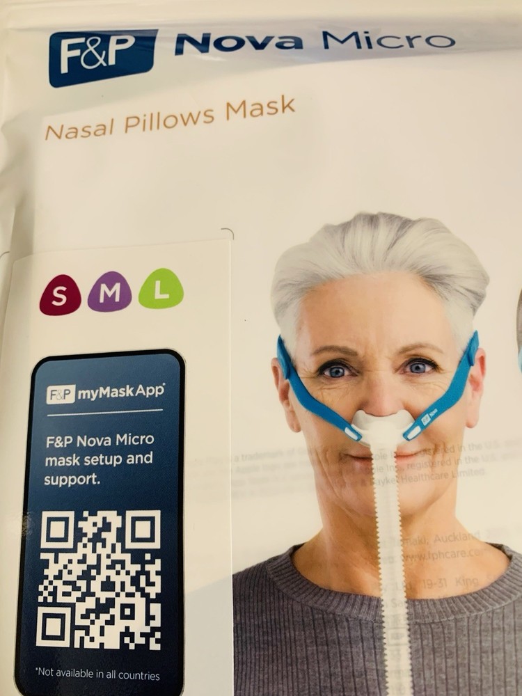 Nova Micro Nasal Pillows Mask