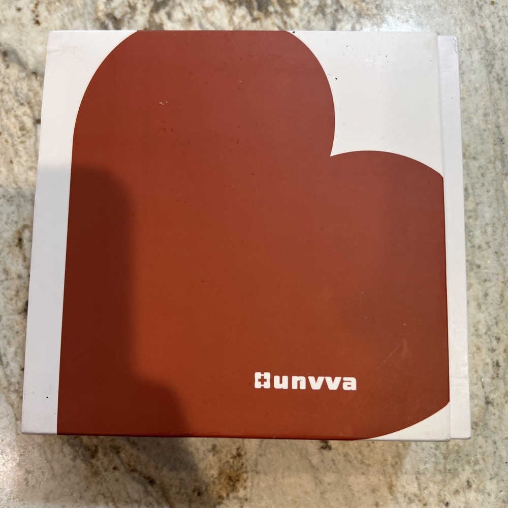 Facial Toning Device In White By Bunvva