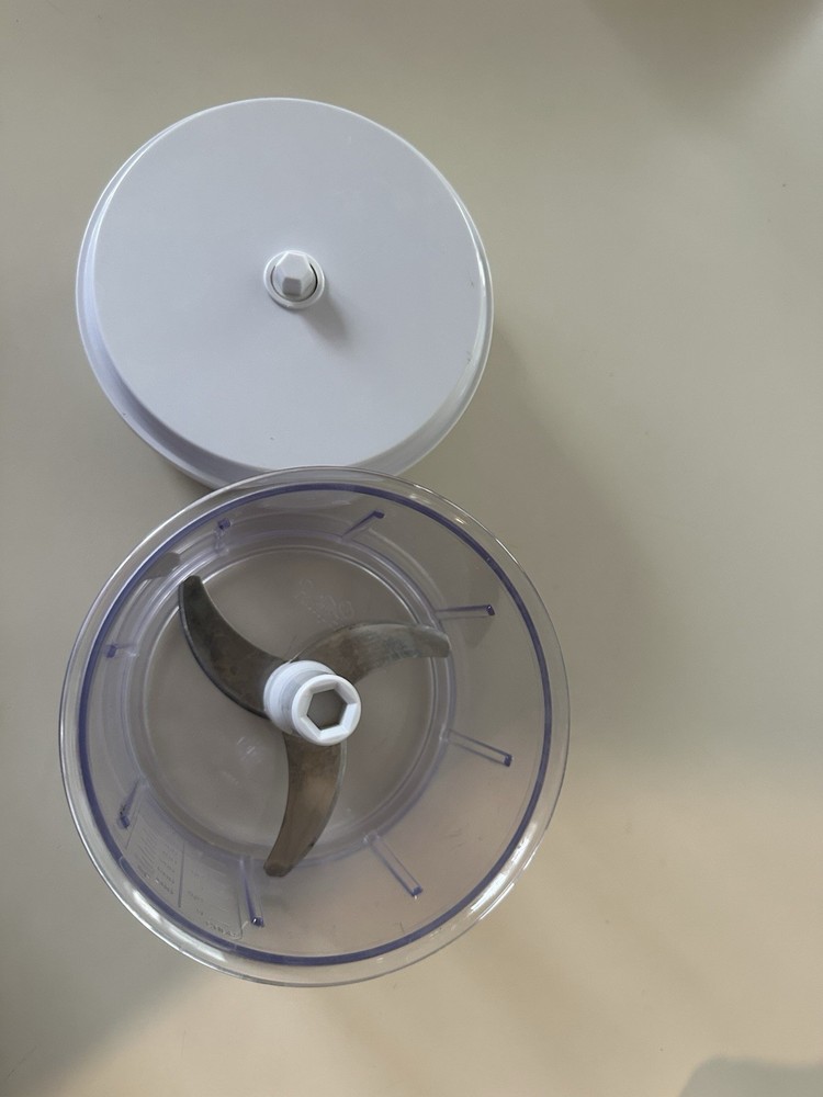 Pampered Chef Manual Food Processor 3 Cup Capacity EUC