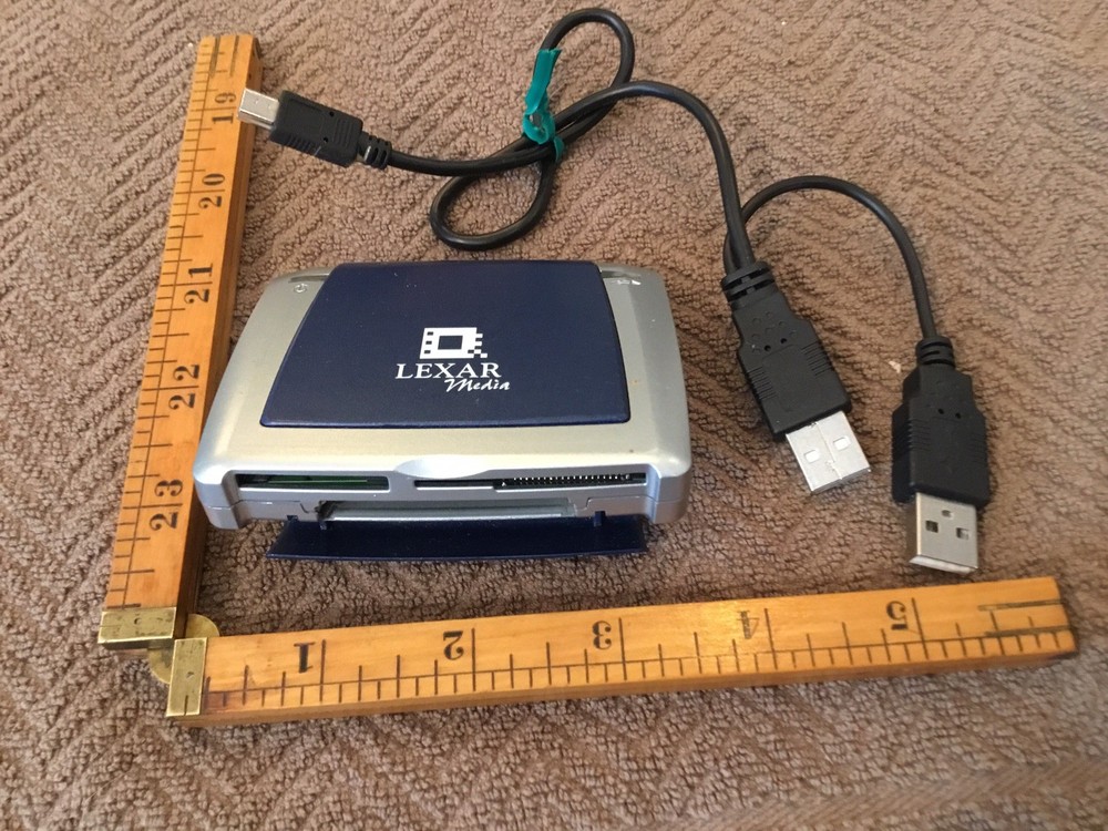 Lexar Media USB 2.0 High Speed Convenient Size Multi-Card Reader + USB 2.0 Cord