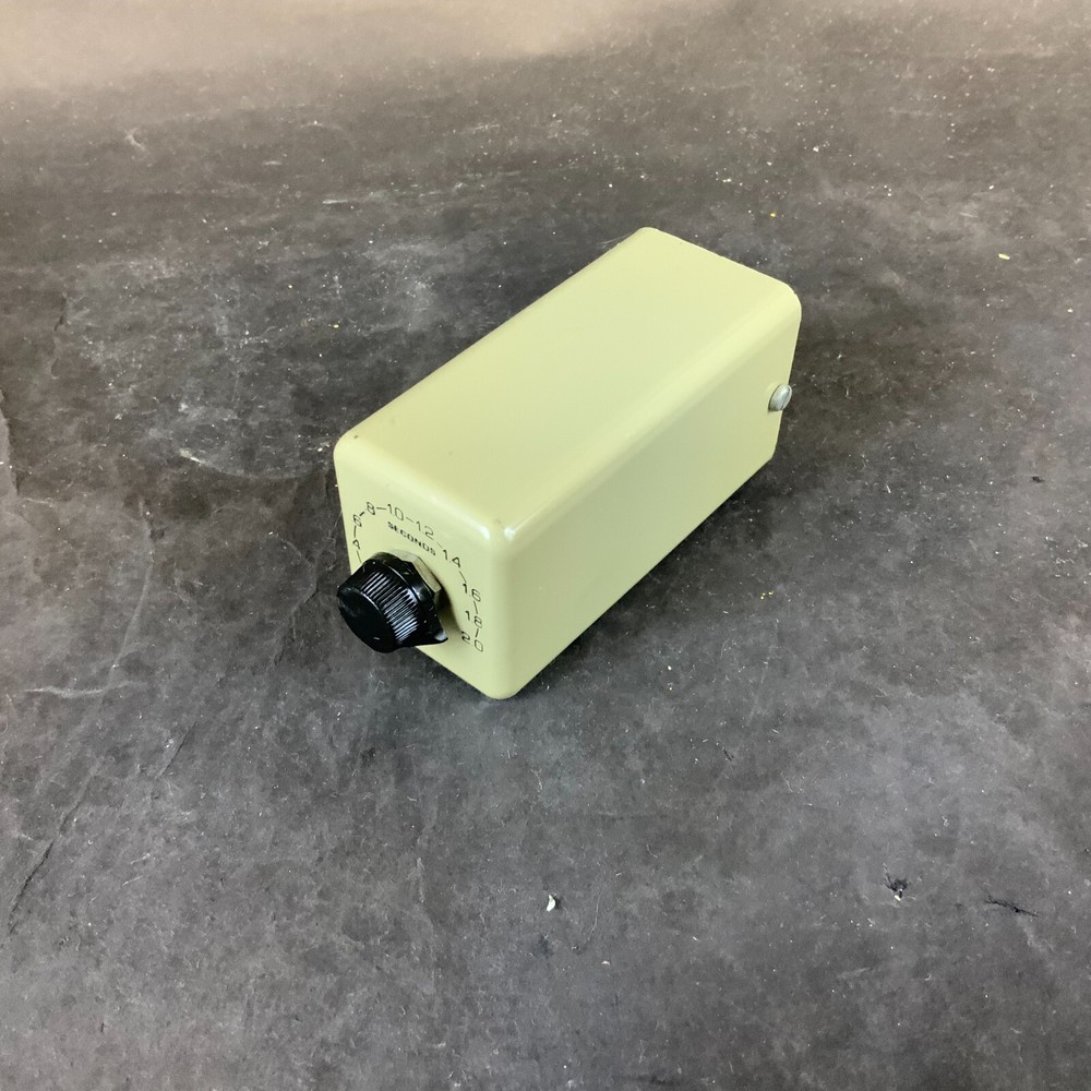 EAGLE SIGNAL CG2A6 TIME DELAY RELAY ($15 OBO)