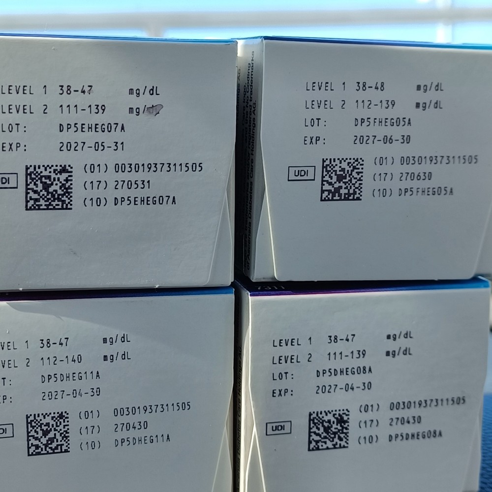 200 Contour Next Test Strips Exp: 2027 also 100 Lancets