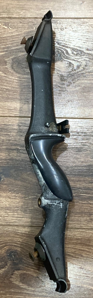 VTG RISER COMPOUND BOW PART WARF RH HANDLE ARCHERY OLD SCHOOL UNBRANDED LIGHTWEI