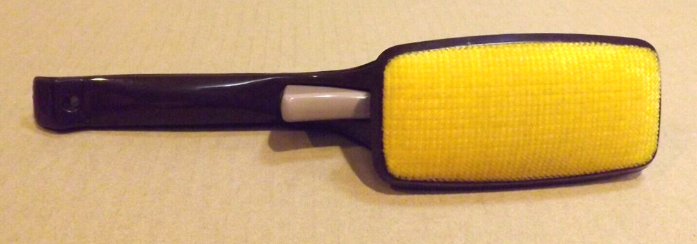 Clothes Lint Brush