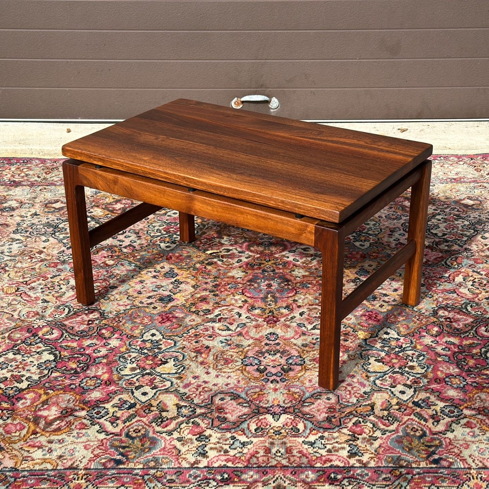 Mid-Century Modern Gunlocke Solid Walnut Floating Top Side Table Jens Risom