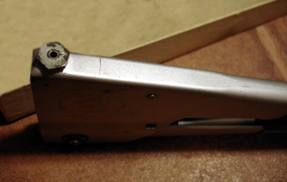 Vintage POP Rivetool PRG412 Blue Handles