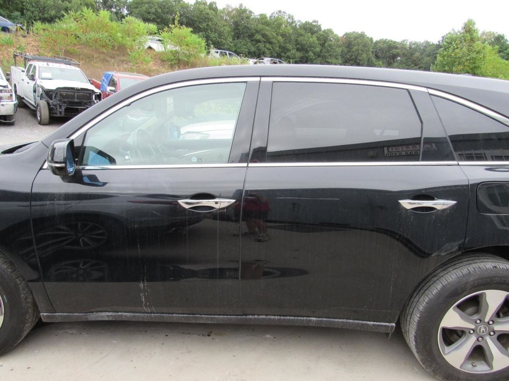 MDX 2014 Glove Box 1073391