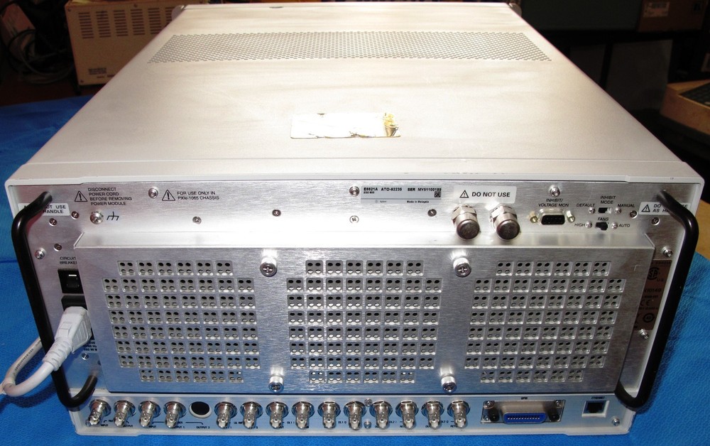 Agilent E6621A PXT Wireless Communication Test Set Options E6621A-503 E6621a-2D2