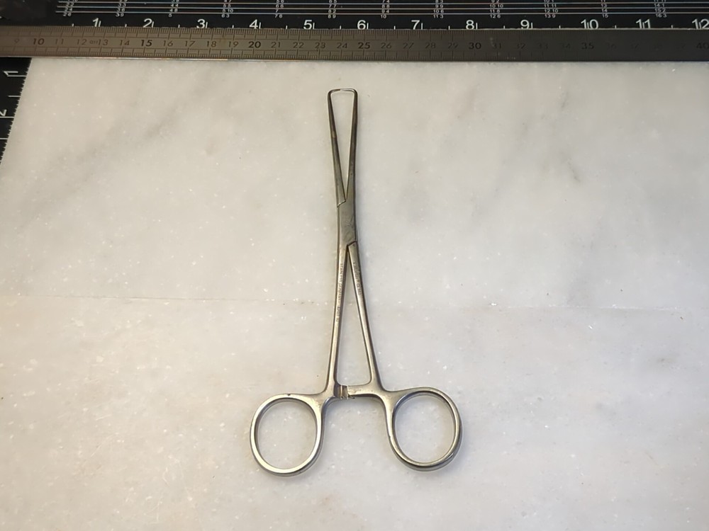 V. Mueller GL860 Uterine Tenaculum Forceps
