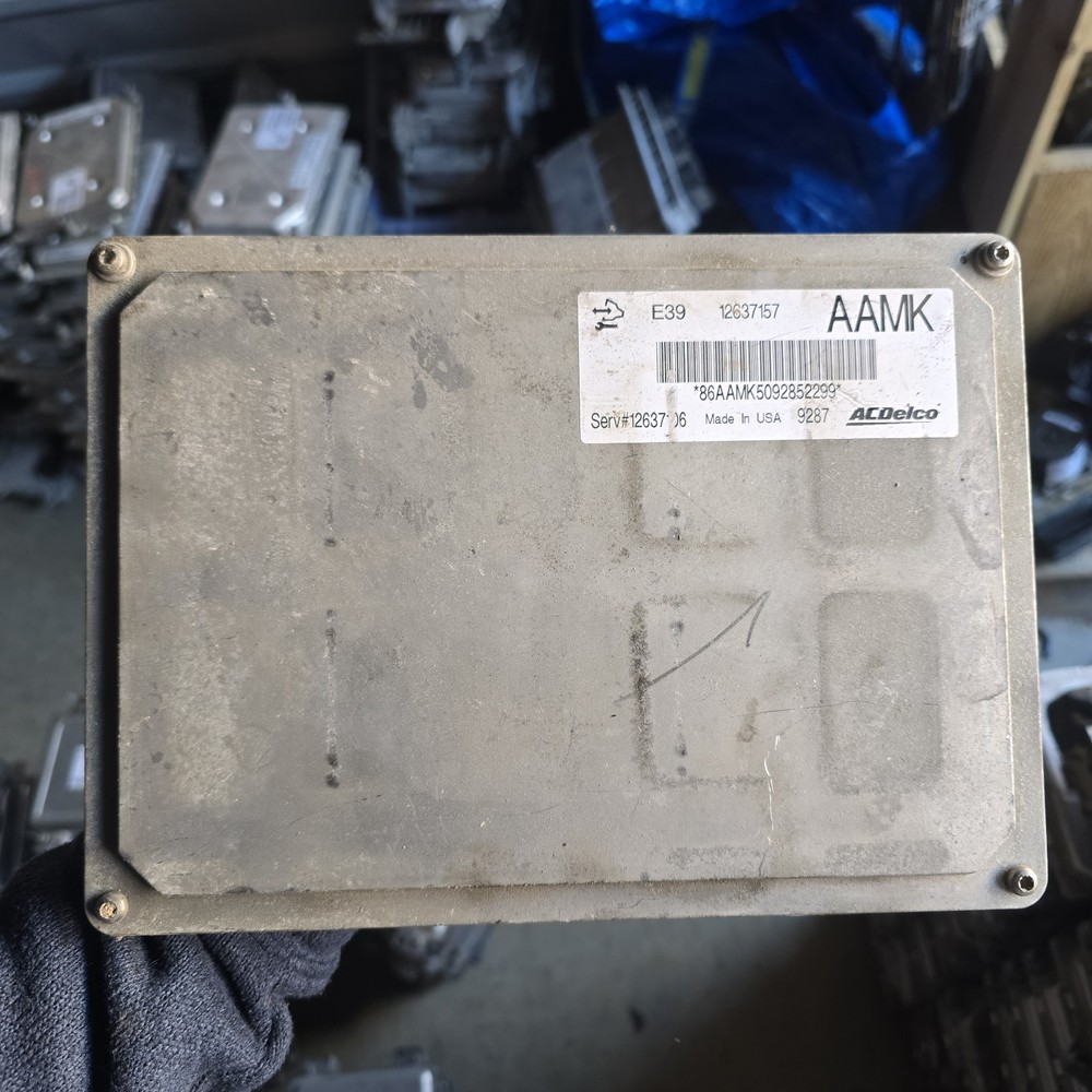 2010 2011 Chevrolet Equinox 12637157 Engine Control Module Unit Ecm