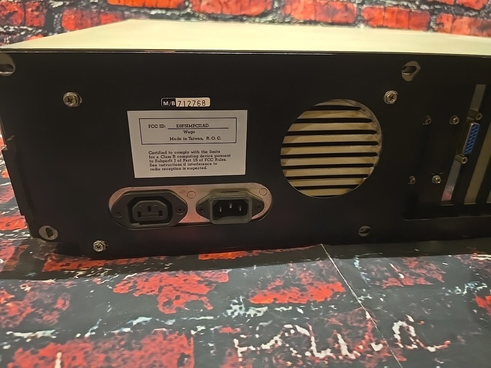 PC XT 8088 Wugo - w/ 384Kb RAM - TESTED - WORKING - Check Video