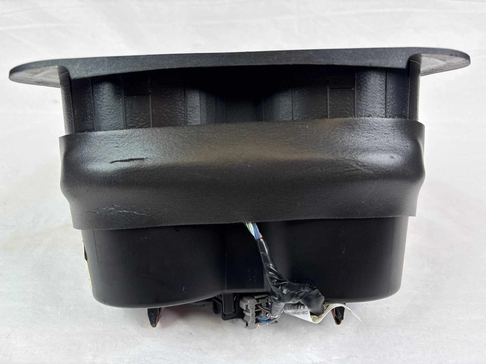 Cup Holder LINCOLN MKT 12