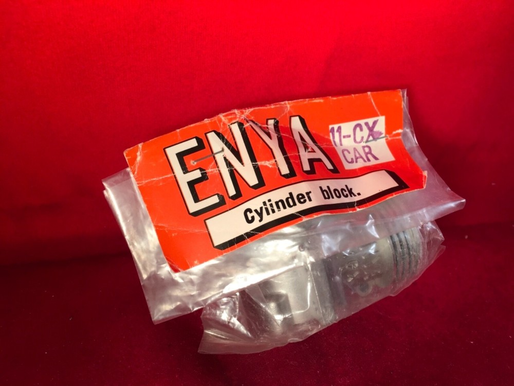 ENYA.11CX CRANKCASE ASSY LESS BEARINGS NIP
