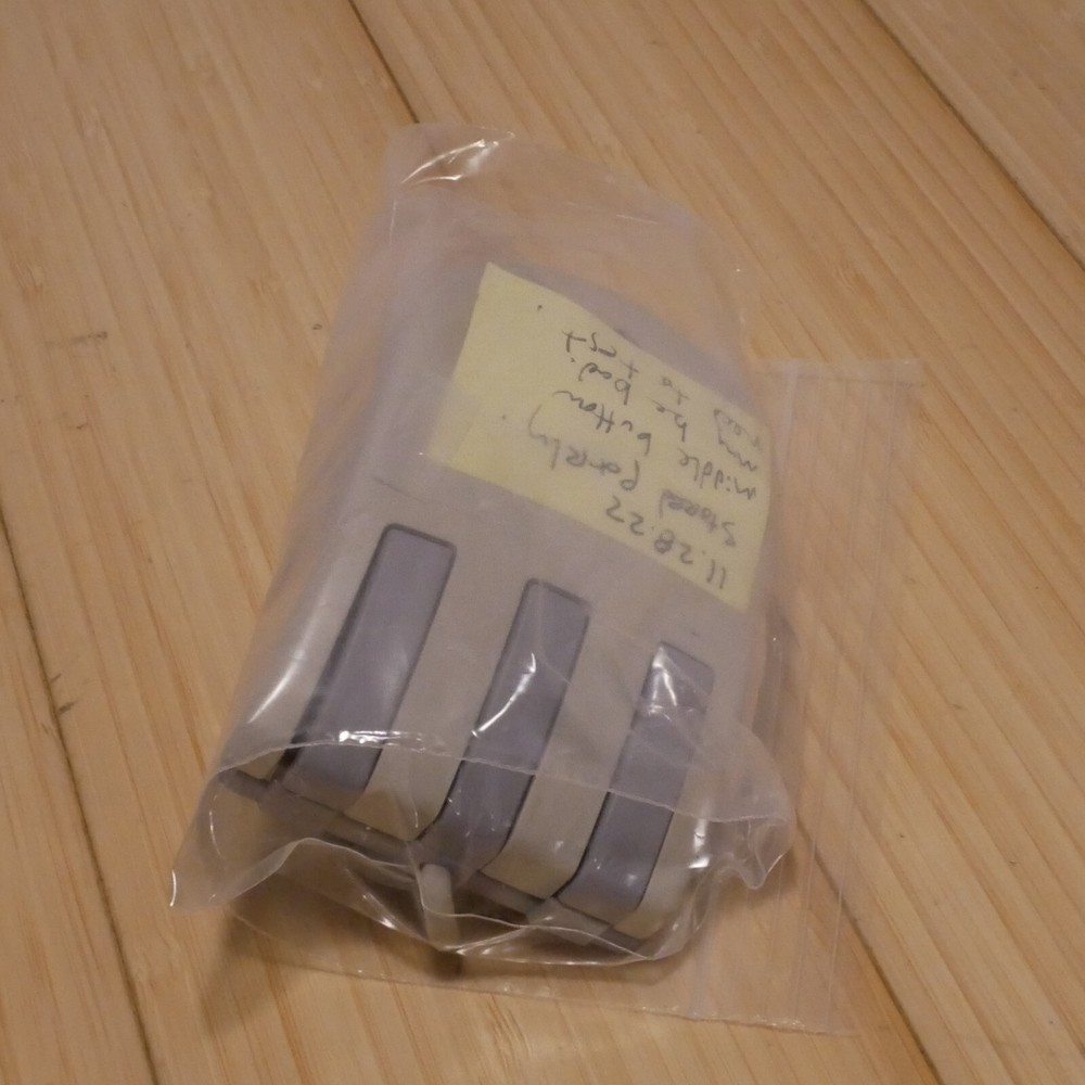 For Parts - Untested Sun 370-1398 Type 5 Optical 3-Button Mouse