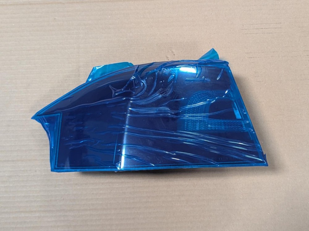 OEM SURPLUS REAR Outer Tail Light SET 2012-21 Tesla Model S - 6005918 6005919