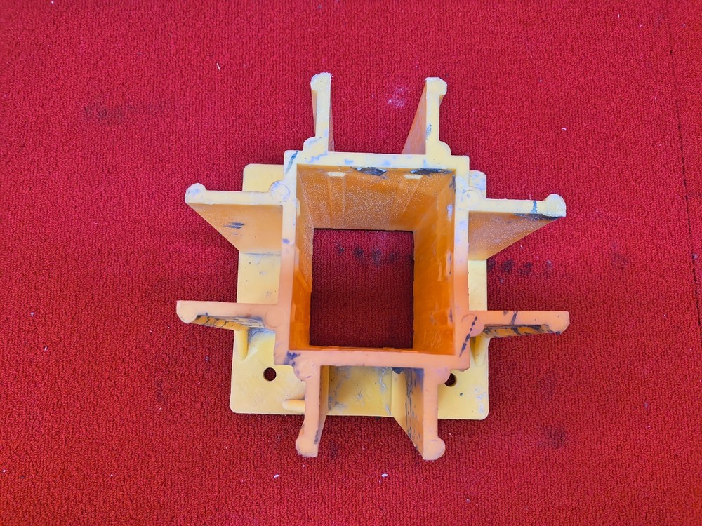 9 Used Safety Boot Guardrail System Good Condition