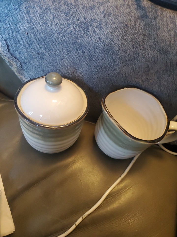 Sango Chromatic Black Creamer And Sugar