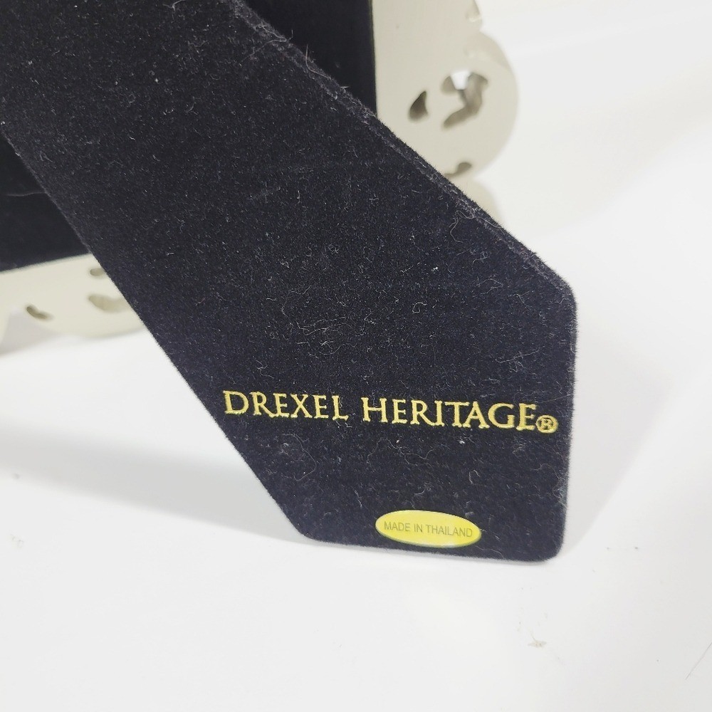 Drexel Heritage Ornate Silvertone 4x6 Tabletop Picture Frame
