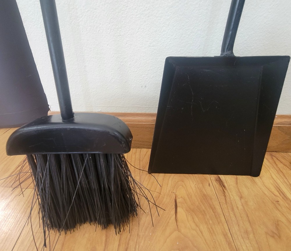 Vintage Black Wrought Iron Leaf Fireplace Tools Set