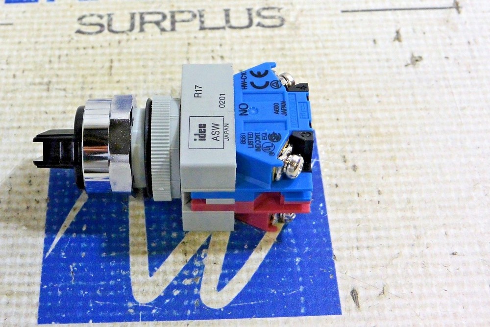 IDEC ASW211 SELECTOR SWITCH NEW IN BOX