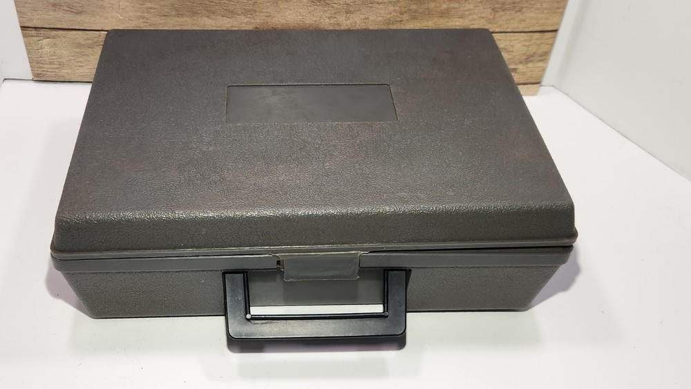 Compucorp 320G Scientist Calculator & AC Adapter in Hard Case W/ Manual Tested