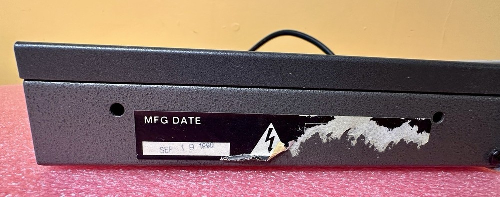 Aphex Model 124 10/4 Audio Level Interface