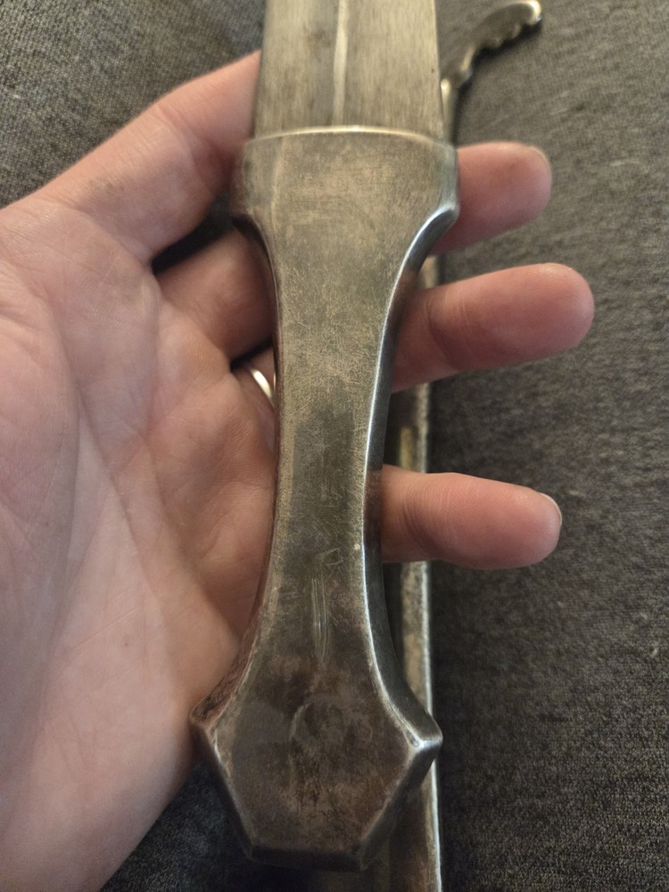 Silver Metal Collectible Dagger Single Edge with Sheath
