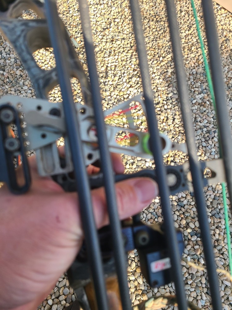 Matthews Switchback XT Left Hand (LH) Compound Bow w/ Case & Other Accessories