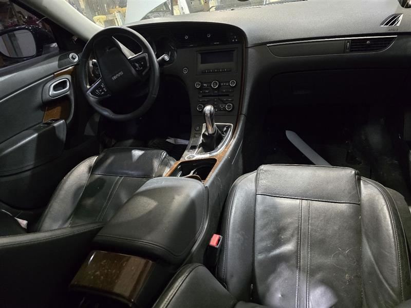 9-5 2011 Accessory Holders 591724