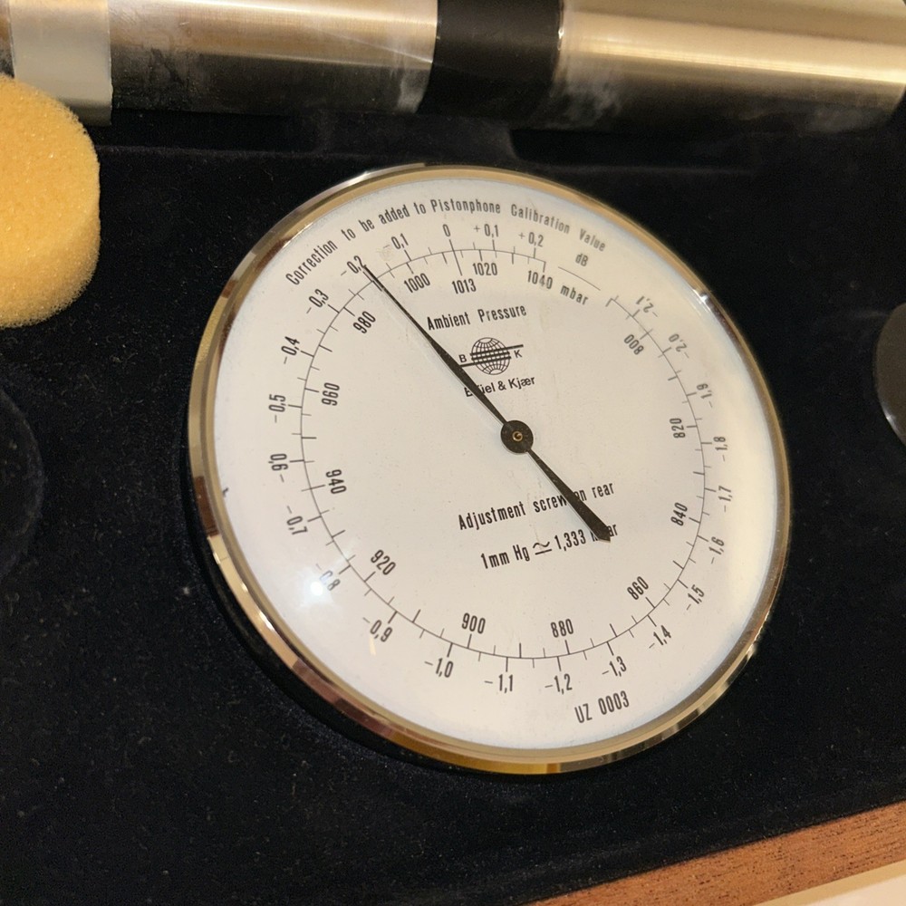 UNTESTED Bruel & Kjaer Pistonphone Type 4220