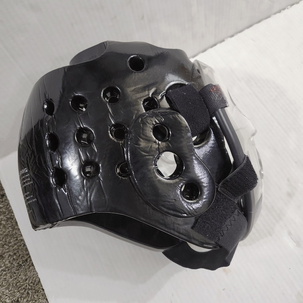 Macho ATA Sparring Helmet Size Medium Red Face Shield Martial Arts