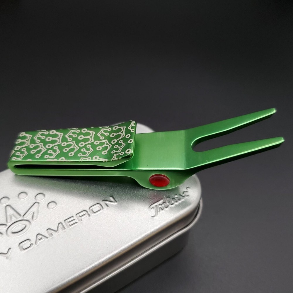 SCOTTY CAMERON 2017 MINI CROWNS PIVOT TOOL