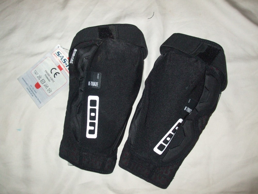 ION K-Traze SAS-TEC Knee Pads, M