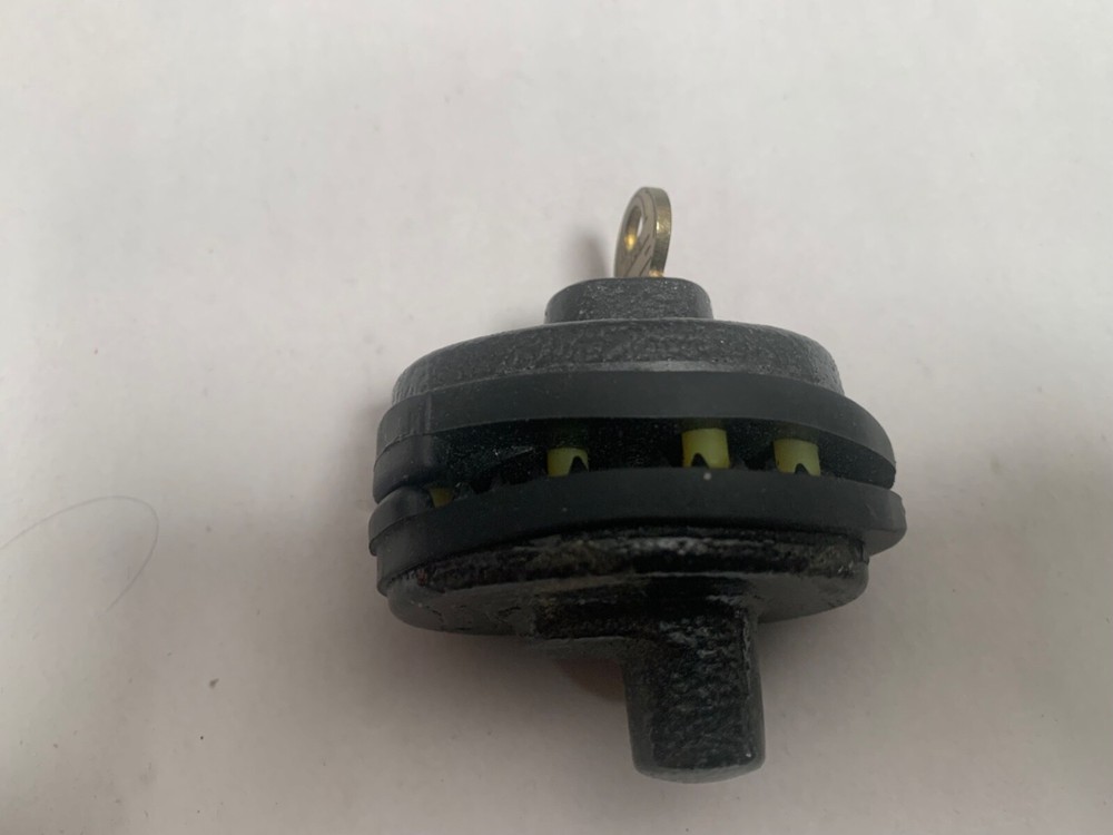 Used Master Lock Gun Trigger Lock 1 Original Key Tested Works (A3)