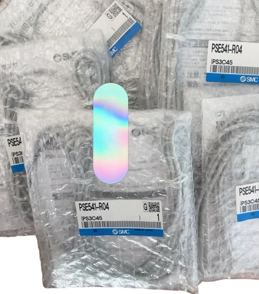 1pcs SMC PSE541-R04 Pressure Sensor