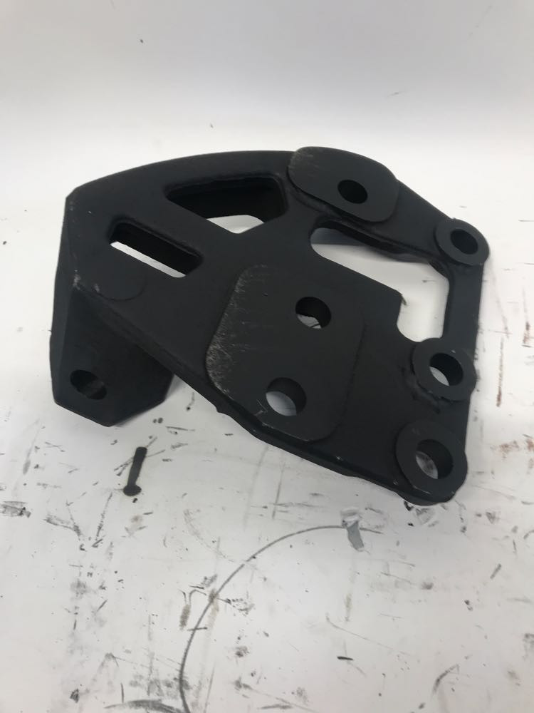 International A26 Engine Mount 4055686C1 (548-12072)
