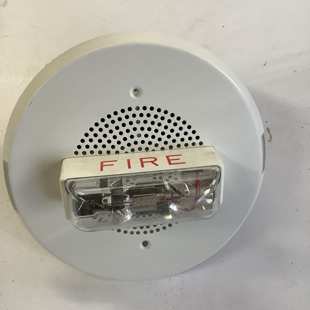 Cooper / Wheelock ET90-24MCC Ceiling Mount, Speaker Strobe. New ,No Box