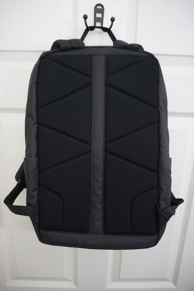 + *NEW / UNUSED* THULE BACKPACK W/EVOLUTION AS ONE LOGO +