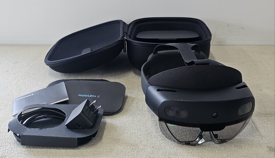Microsoft HoloLens 2 Smart Glasses VR Headset Device with Soft Case From JP