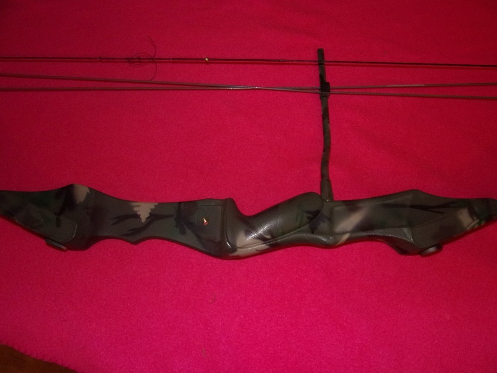 PSE Fast Flight Compound Bow